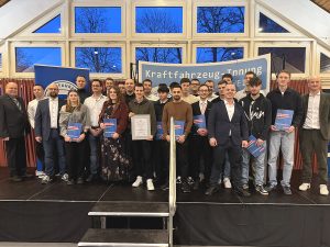 Strahlende Gesichter bei der Lossprechungsfeier der KFZ-Innung Ahrweiler